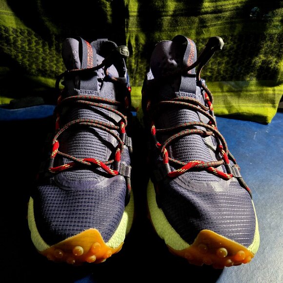 Under Armour HOVR Men's Track Shoes - Picture 1 of 9